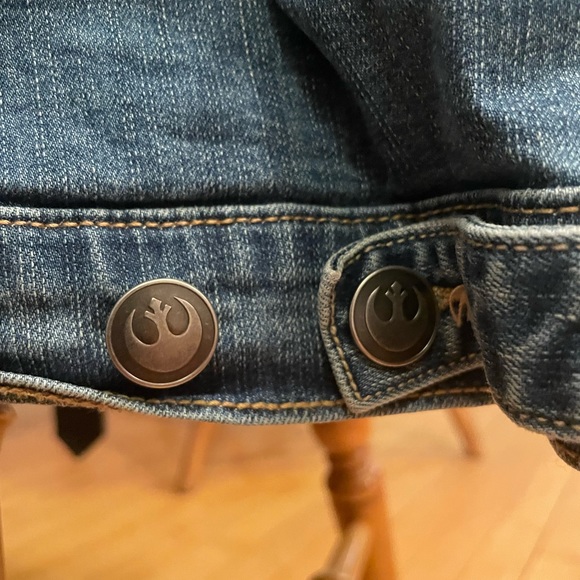 Her Universe Star Wars Leia Organa Patched Denim Jacket 6X US30 - Picture 7 of 14